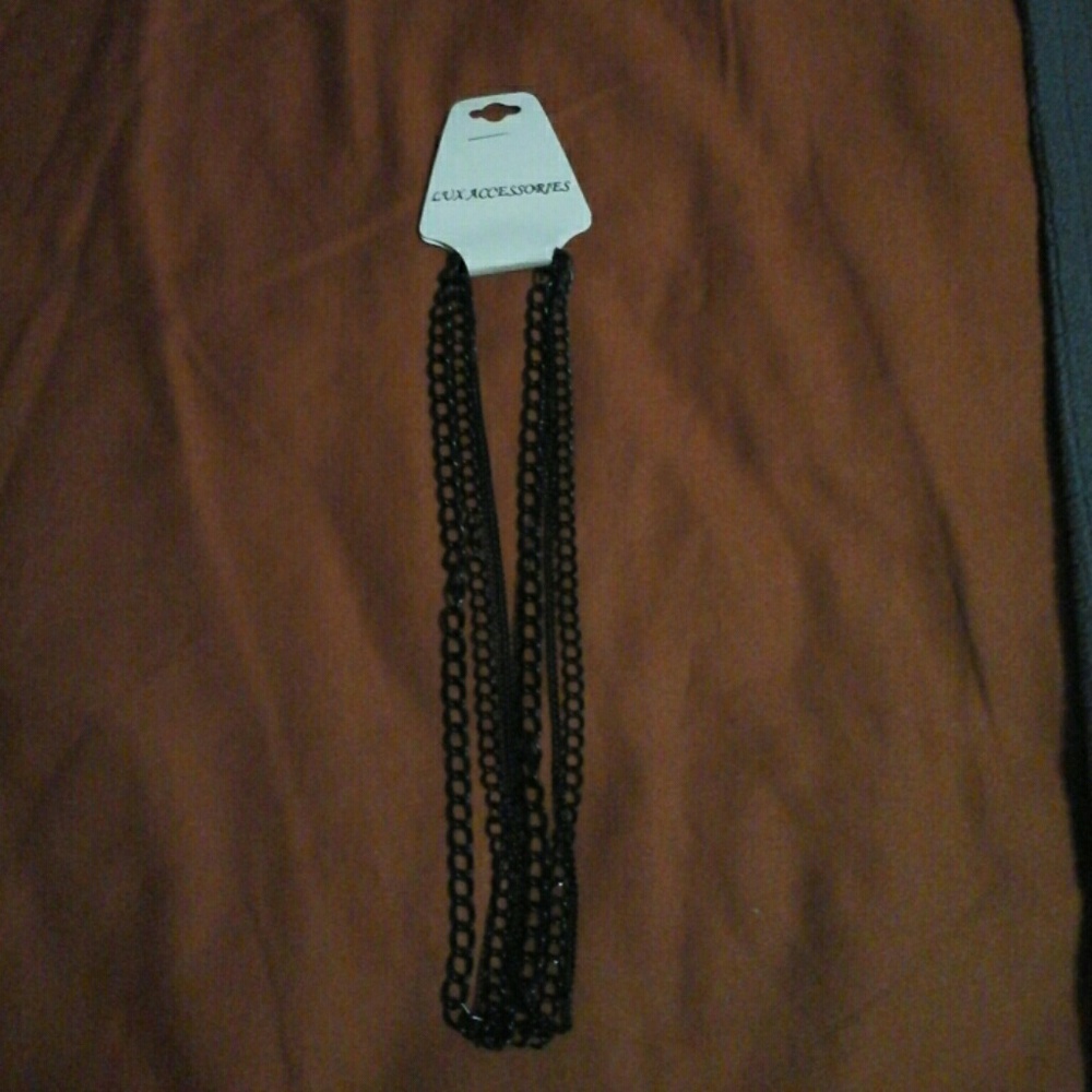 BLACK CHOKER STYLE CHAIN NECKLACE